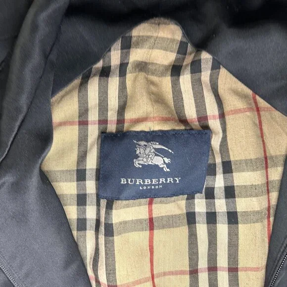 Burberry Nova Check Lined Bomber Jacket – Black Medium 8.5/10 Condition - Picture 6 of 12